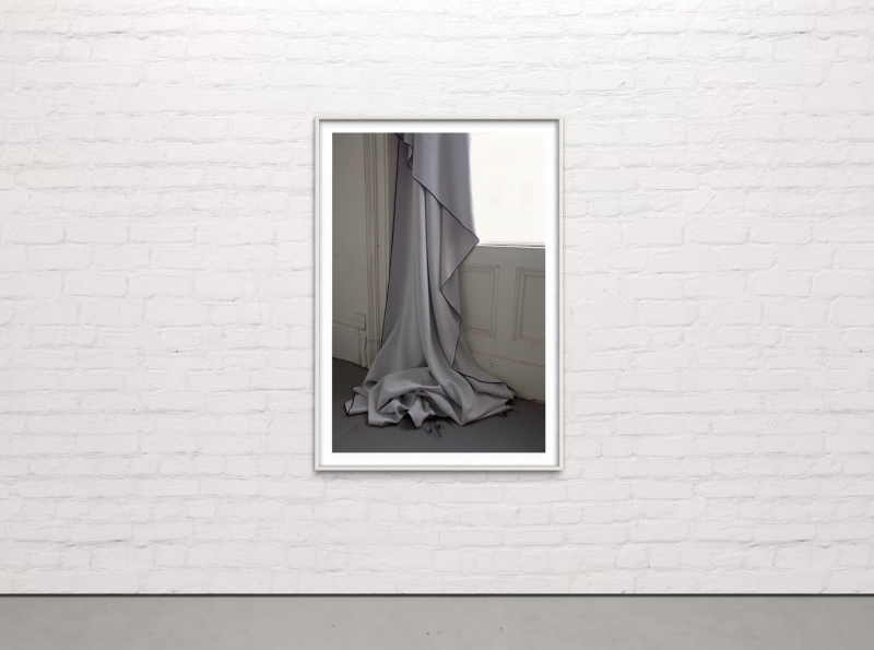Studio curtain (2018) 812 x 1320mm.&nbsp; C-type print.&nbsp;